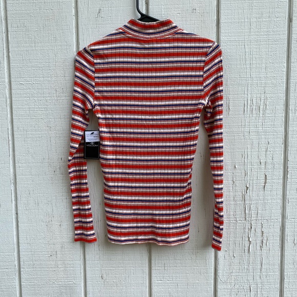 NET Volcom “for every body” stripped shirt - Picture 4 of 6